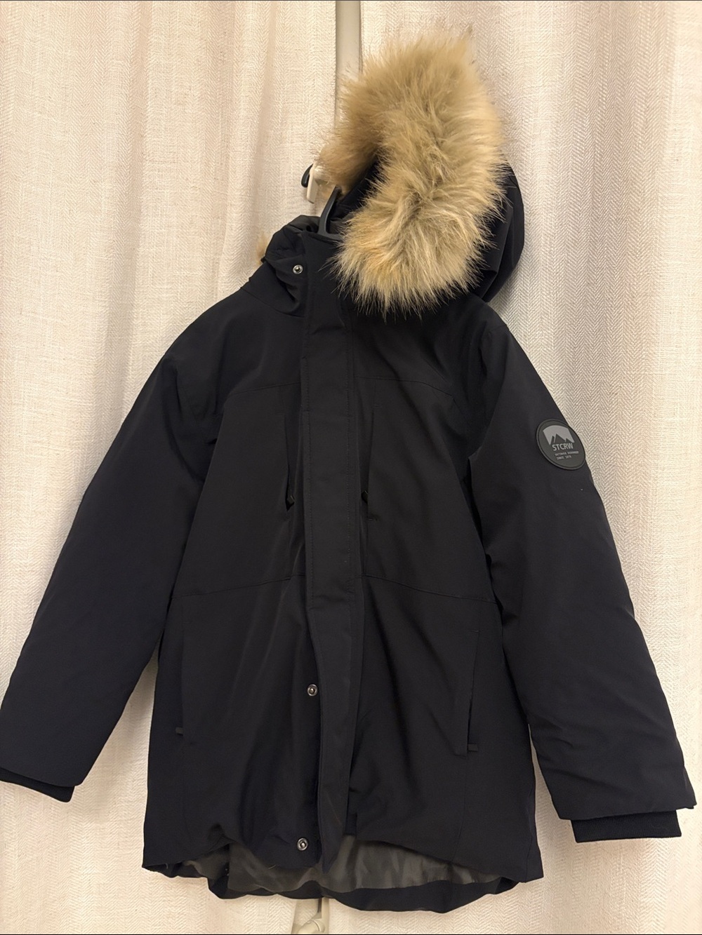 Zara Black Puffer Parka with Faux-Fur Hood Trim (size 6-7) Brand new No tags